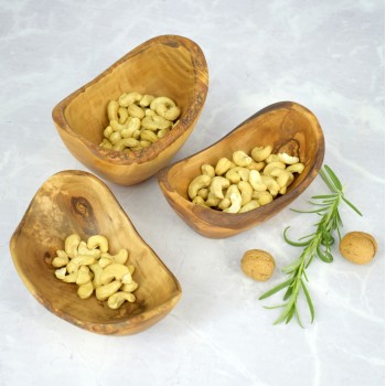 Oval bowl 13–15 cm olive wood – rustic, decoration, gift