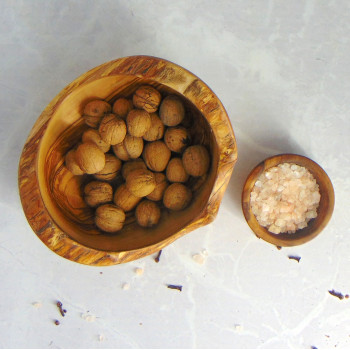 Wooden Bowl 18.5 cm – Olive Wood, Snacks, Nuts, Fruit
